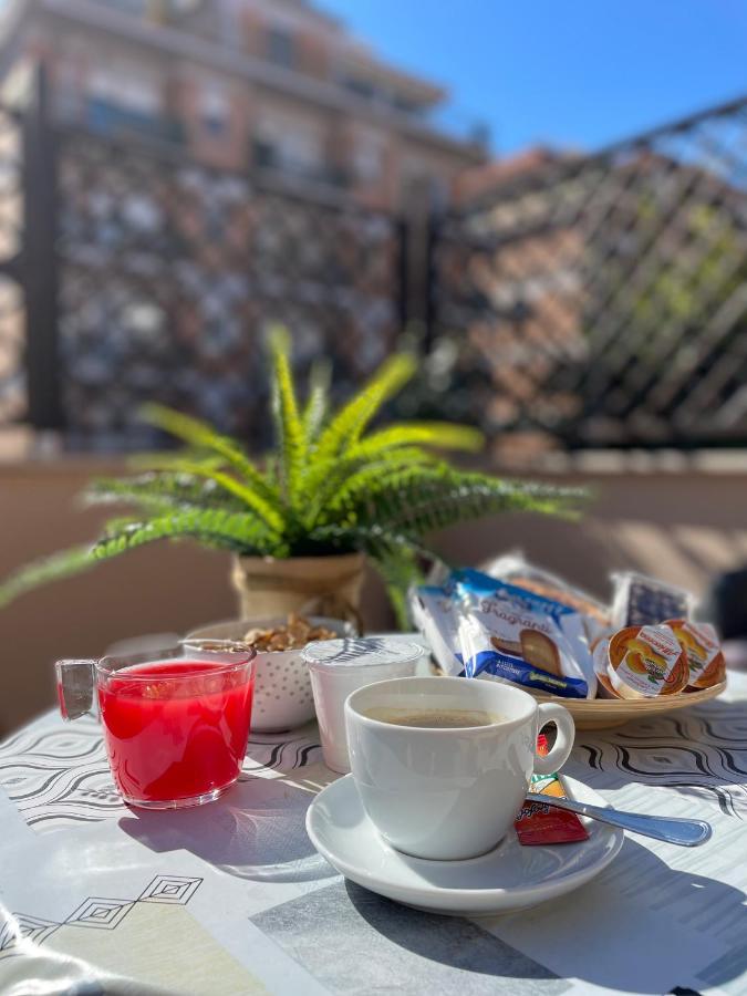 Pit Stop Ciampino Station Bed & Breakfast Exterior photo